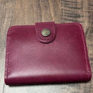 Portland Leather small bifold bilfold.